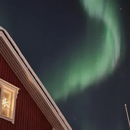 Nordic Red Hosted By Hygge Host Rovaniemi