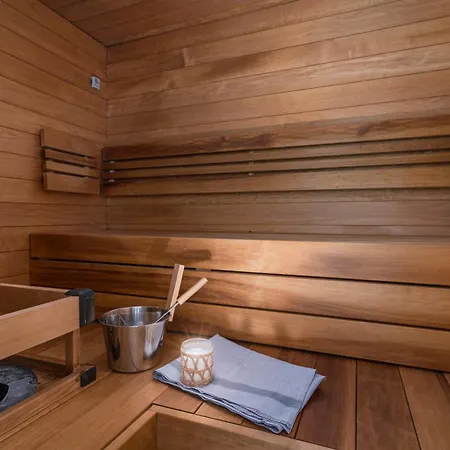 Nordic Red Hosted By Hygge Host *