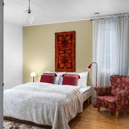 Nordic Red Hosted By Hygge Host * ロヴァニエミ