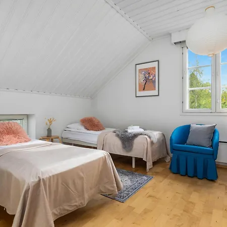 Nordic Red Hosted By Hygge Host Rovaniemi