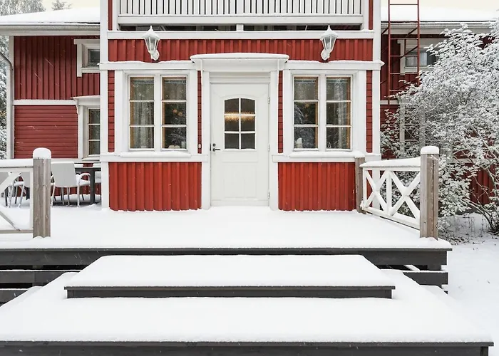 Nordic Red Hosted By Hygge Host דירה *