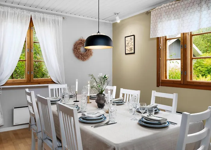 Nordic Red Hosted By Hygge Host * רובניימי