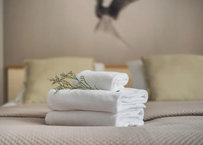 Nordic Red Hosted By Hygge Host דירה *