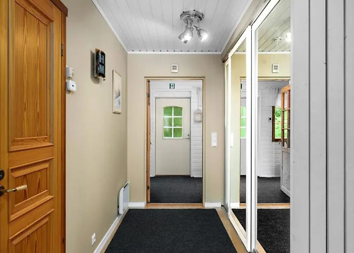 Nordic Red Hosted By Hygge Host דירה *